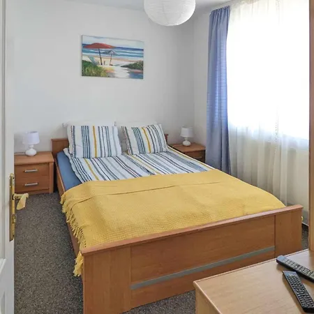 Alojamento de Acomodação e Pequeno-almoço Florian - Tuz Przy Plazy Mielno (Koszalin)